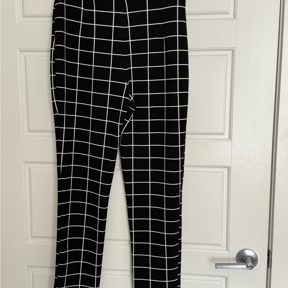 SHEIN Black and White Straight Leg Pants with Windowpane Check
